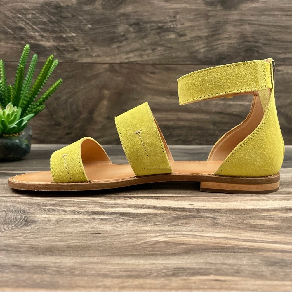 NIB Frye and Co. Evie 2 Band Flat Boho Sandal - Picture 8 of 13